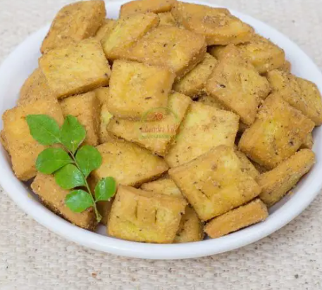 Pudhina Masala Mathri